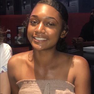 Meet your Posher, Mya